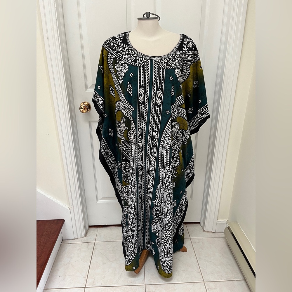 Sante Classics Green and Black Patterned Kaftan dress one size